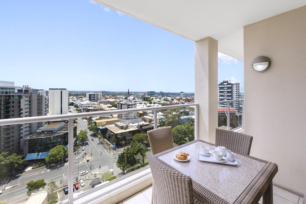 Oaks Brisbane Lexicon Suites ภายนอก รูปภาพ