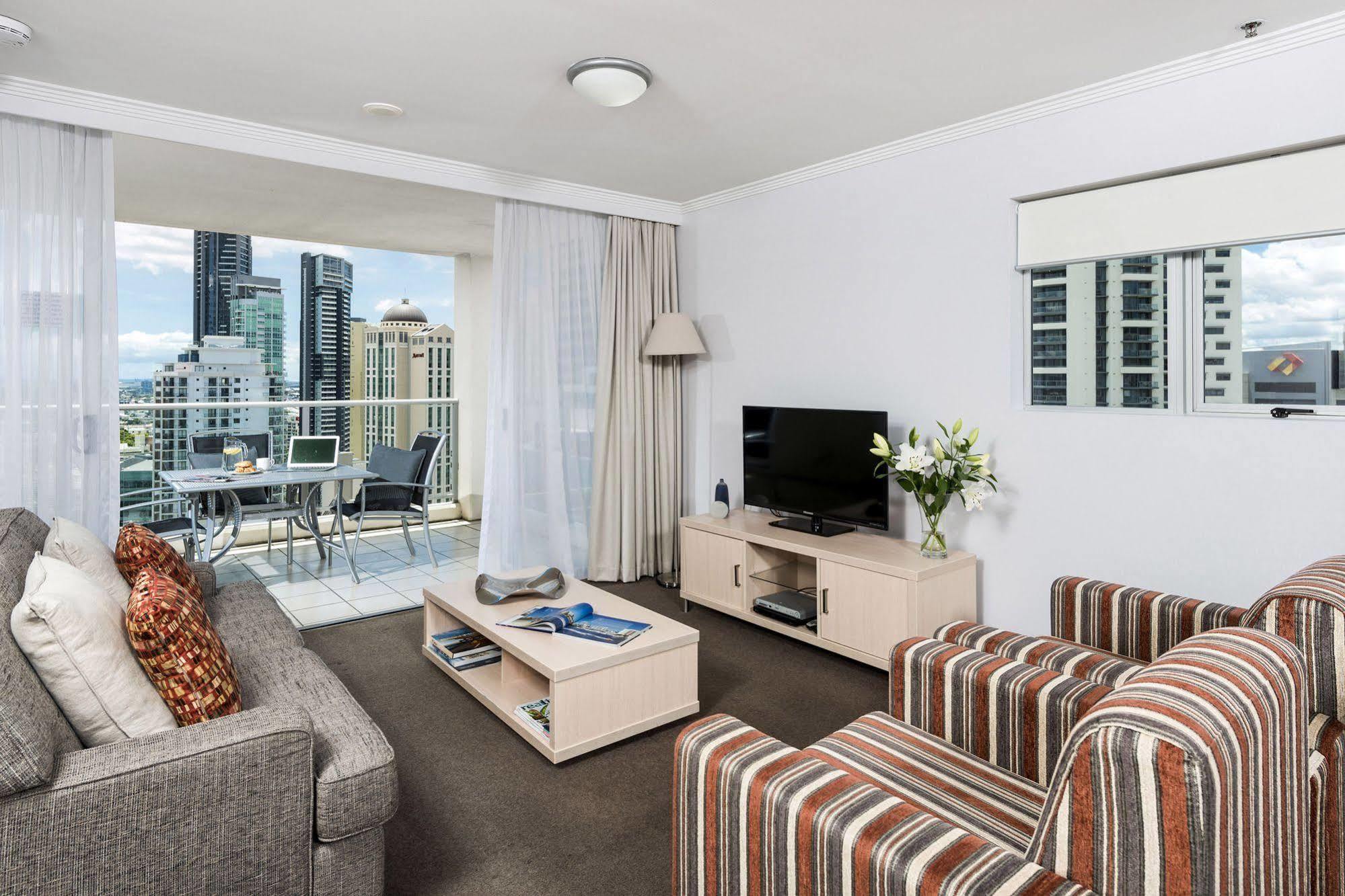 Oaks Brisbane Lexicon Suites ภายนอก รูปภาพ