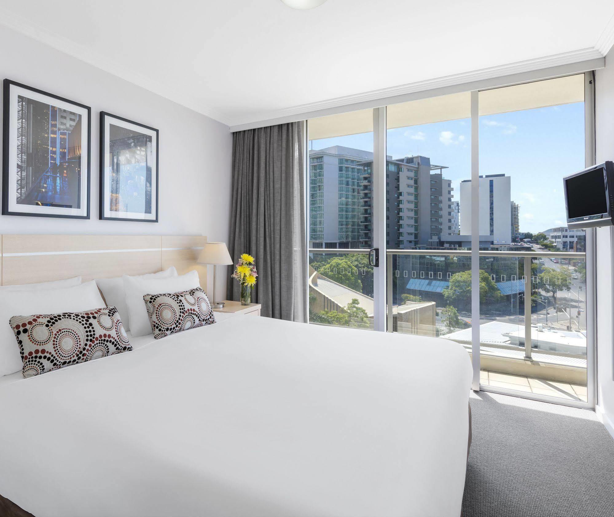 Oaks Brisbane Lexicon Suites ภายนอก รูปภาพ